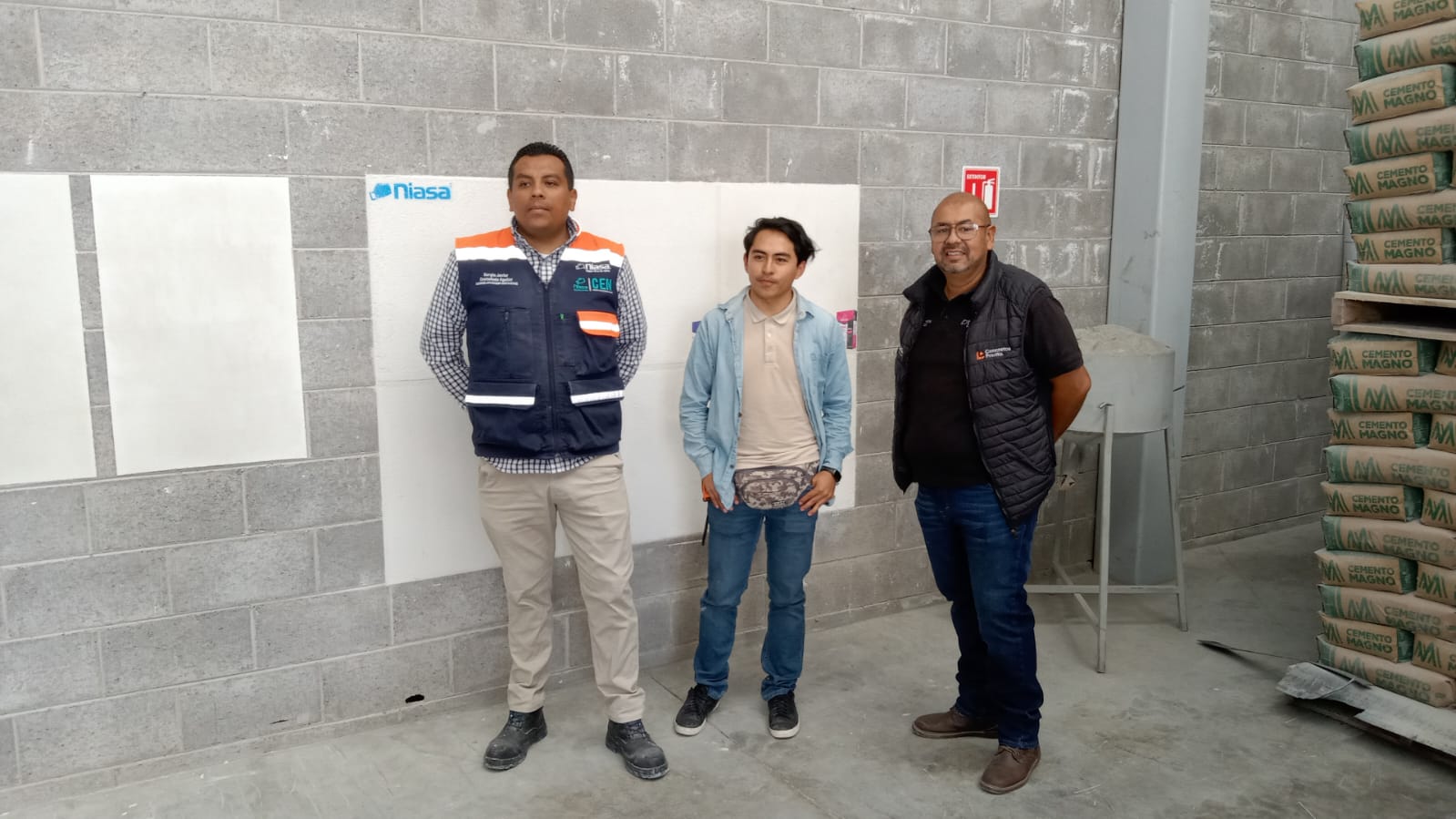 Taller de capacitación en una bodega de Bodegas VDM